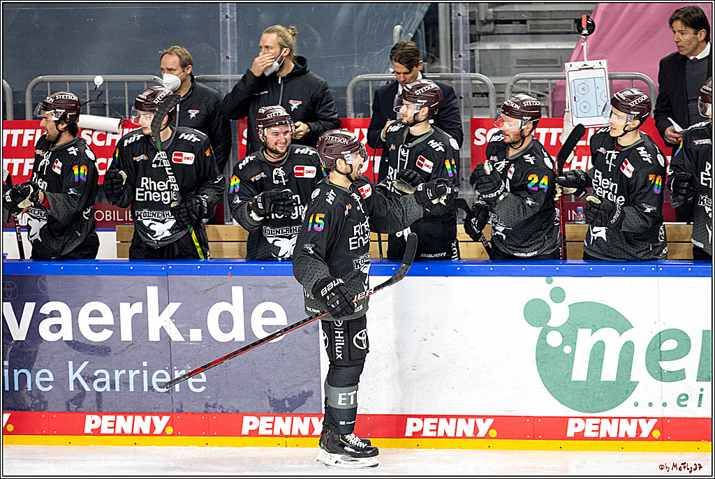 PENNY DEL;  Koelner Haie - Fischtown Pinguins Bremerhaven; Koeln, 17.01.2021